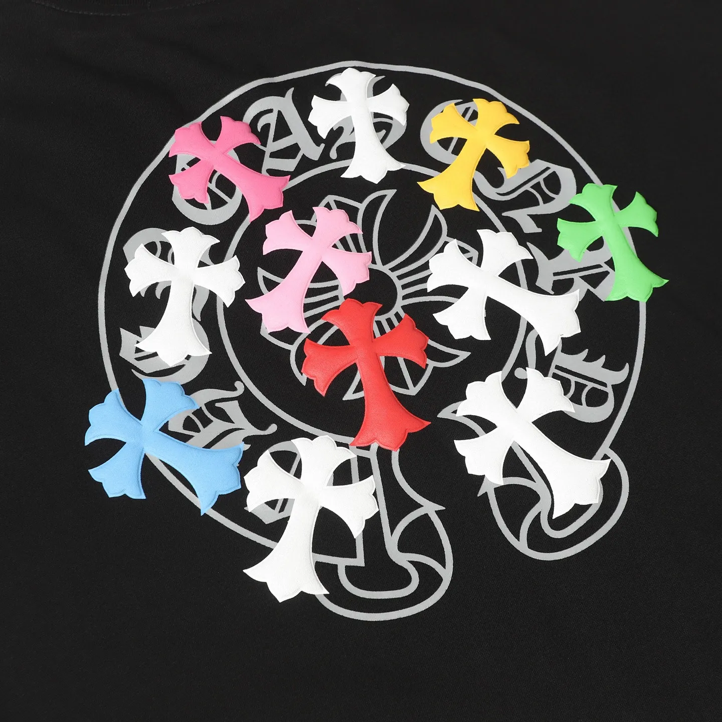 🅿️180 CHROME HEARTS/Chrome Heart CH foam printed short-sleeved T-shirt The fabric is made of 280g heavy combed cotton, customized with 32 count 1*1 threads, and washed twice for ready-to-wear. The fabric is comfortable and skin-friendly without any strange feeling. Custom-dyed fabric, with high textile density, good drape, and not easy to deform. The thick texture and tight spinning process will not affect the breathability of the fabric. The color saturation is very high. Imported digital direct-injection printing technology. A versatile and good-looking short-sleeve. The loose version covers the flesh and makes you look slimmer. It is the same style for men and women. It has three complete standards. Color: Black-White Size: XS-L